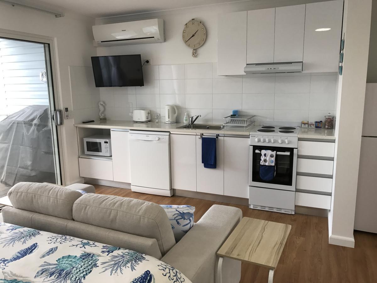 Marina View Chalets Μαντούρα Εξωτερικό φωτογραφία
